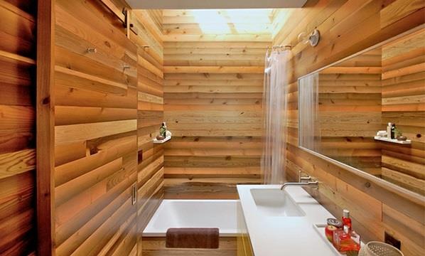 Kylpyhuone Aasiasta kylpyamme puupaneelit suihkuverho