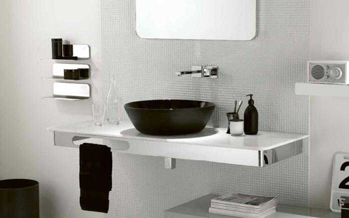 Kylpyhuoneen suunnittelu kylpyhuoneideoita kylpyhuone musta valkoinen harmaa mosaiikki