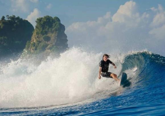 Bali Travel Vinkkejä Balin pakkauslista Surfer Water Sports