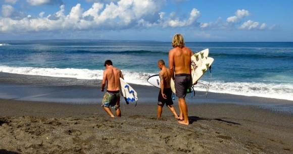 Balin matkavinkit Balin pakkausluettelo Surfer