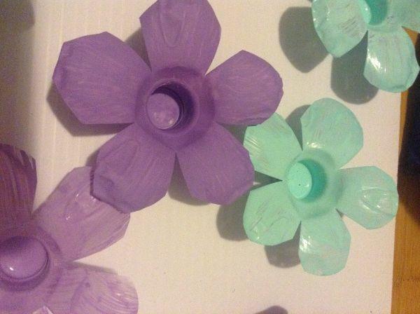 Askartelu PET -pulloilla - kauniit violetit kukat