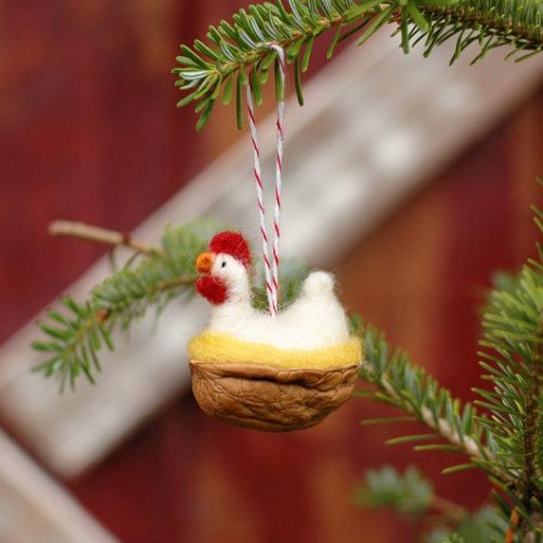 Käsityöt saksanpähkinöillä jouluna eikä vain - ideoita ja ohjeita poikasen kananpesä söpö