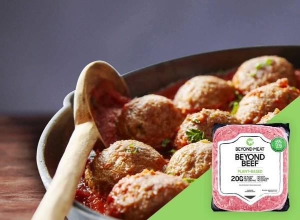 Beyond Meat tarjoaa kasvisruokaa, jossa on korkeampi proteiinipitoisuus kuin lihassa, spagettissa ja luomupohjasta valmistetuissa lihapullissa