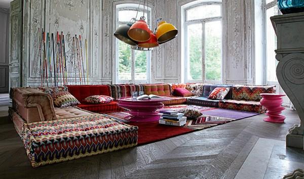 Boheemi olohuone Roche Bobois Modulaarinen sohva fantastinen muotoilu