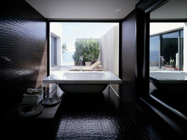 Posliinilaatat kylpylä wellness -huone ulkoalue mosaiikkilaatat