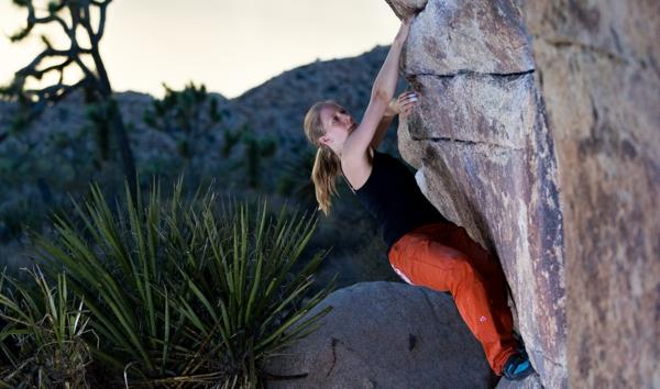 Bouldering Kiipeily Kiipeilyseinä Kalliokiipeily