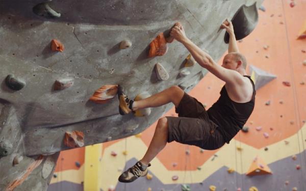 Bouldering kiipeily kiipeilyseinä vaikeustaso