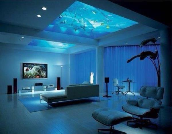 Loistava akvaario sisustus sininen tunnelma katto