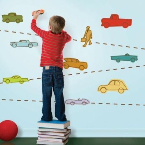 mielenkiintoinen värikäs taustakuva lastenhuoneen autojen liikenteelle