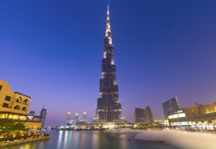 Burj Khalifa Dubai, maailman korkein pilvenpiirtäjä, vertaansa vailla