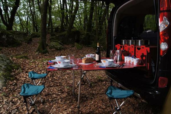 Camping taitettavat tuolit Teltat Swiss Room Laatikko ateria luonnollinen
