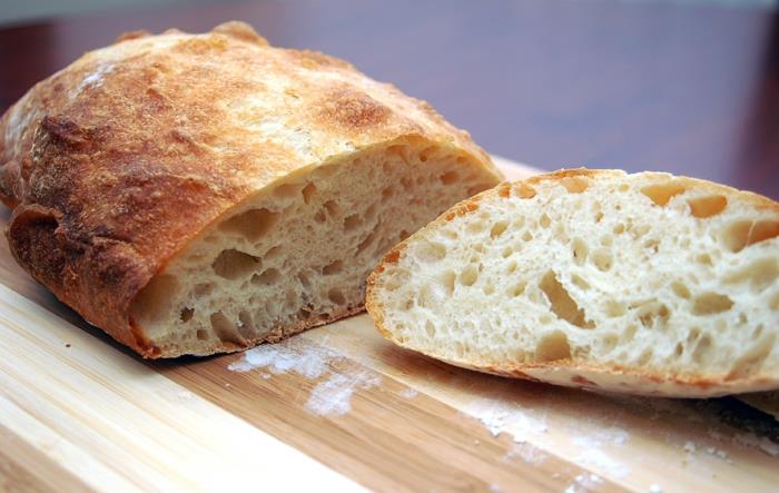 Ciabatta -leipää