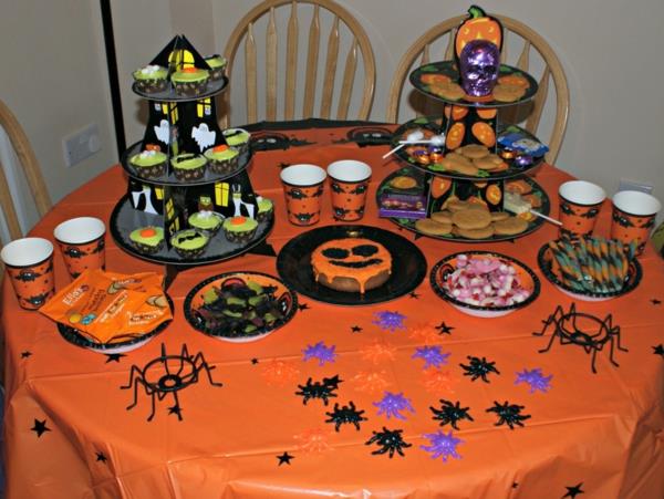 Viileitä Halloween -sisustusideoita kurpitsa -asunto juhlava alkuperäinen ruokailu