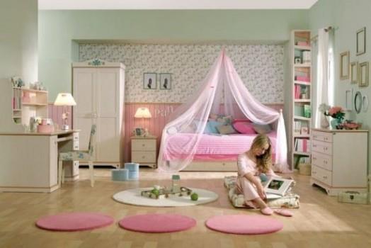 Viileitä taaperohuoneideoita tyttöjen vaaleanpunainen matto