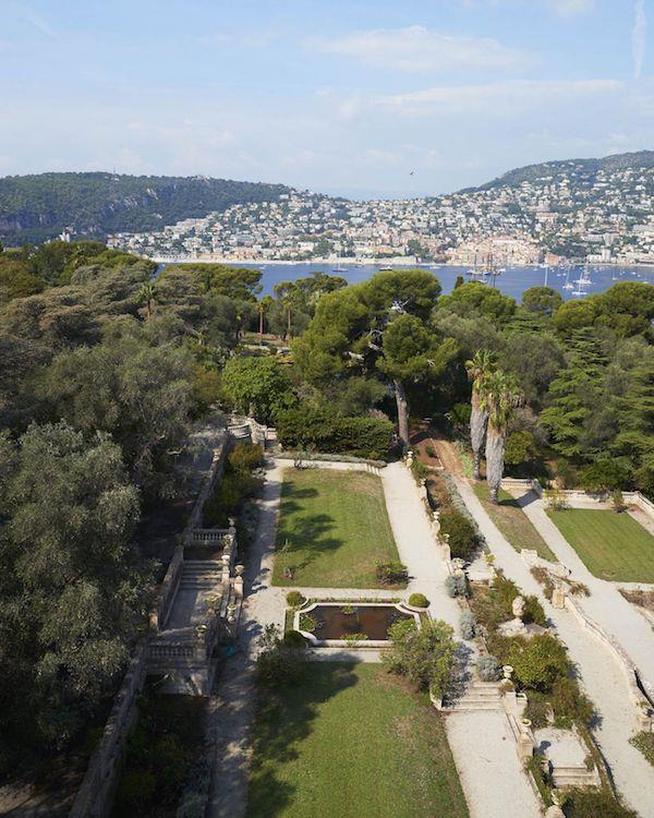 Côte d'Azurin arkkitehtuuri Erittäin rikas suosikkipaikka