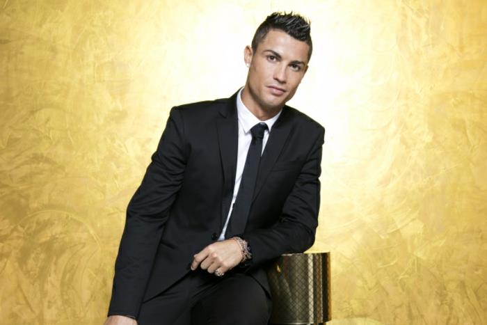 Cristiano Ronaldon debyyttialbumi Madridissa
