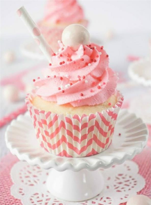 Cupcakes -resepti yksinkertaisesti leipoa pieniä tartletteja