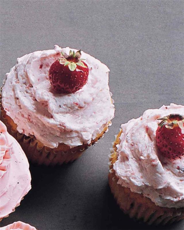 Kuppikakkujen täytteen resepti Mansikka Tartlets Paista reseptiideoita