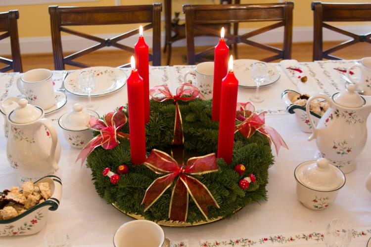 DIY Advent -seppele ideoita kauniita pöytäkoristeita