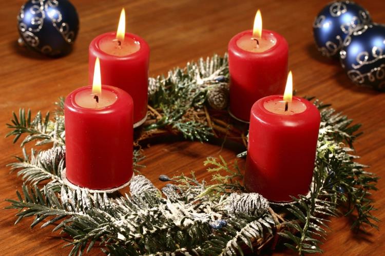 DIY -adventtiseppeleet tekevät itse perinteisiä joulukoristeita