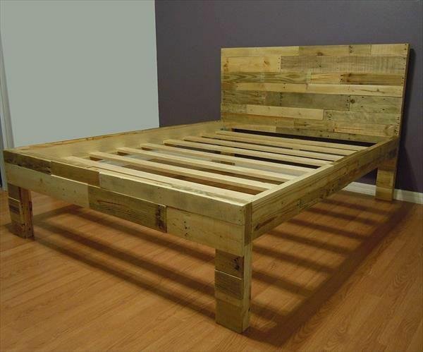 DIY -sängyt, jotka on valmistettu puulavojen jäännöksistä