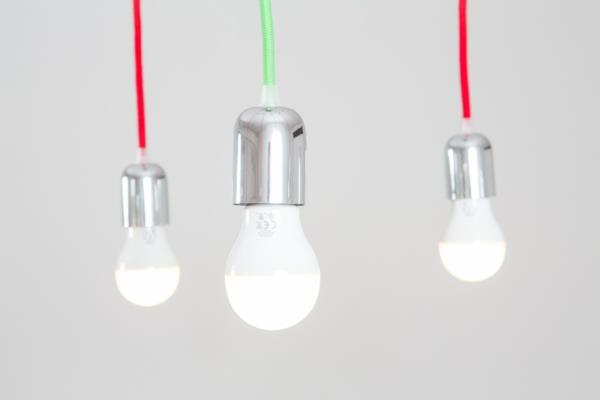 minimalistiset led -lamput valkoinen valoketju värikäs