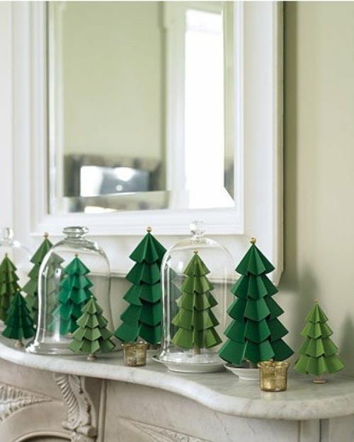 tee itsellesi koriste paperisesta joulukuusta vihreästä lasista