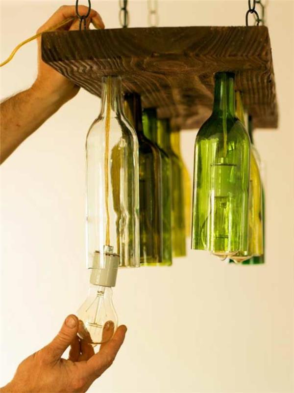 DIY -koristelu lasipulloilla. Tee oma kattokruunu viinipulloista