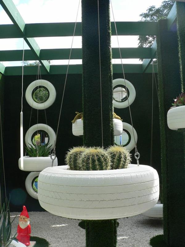 DIY huonekalut autonrengas kaktus roikkuu valkoisena
