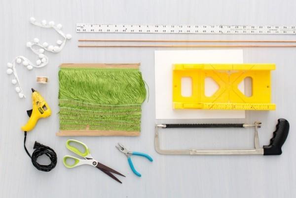 DIY joulukuusi käsityöideoita vihreät reunat tarvittavat materiaalit