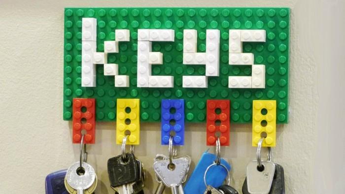 DIY huonekalujen kierrätysideoita DIY -inspiraatio vanhasta tekee työpöydän itsestäsi lego