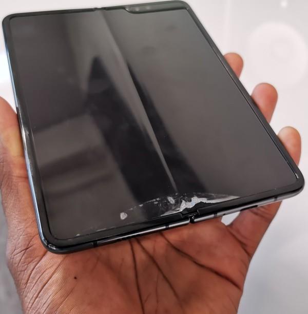 Samsung Galaxy Fold -tarranäytön rikkoutunut viivejulkaisu on poistumassa