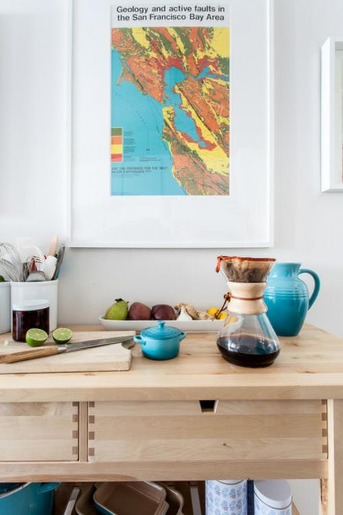Koristeideoita kevään koristeluun keittiökeraamiset siniset mausteet