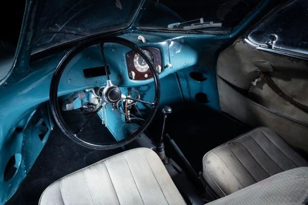Vanhin Porsche Type 64 huutokaupataan 20 miljoonan dollarin näkymästä sisältä