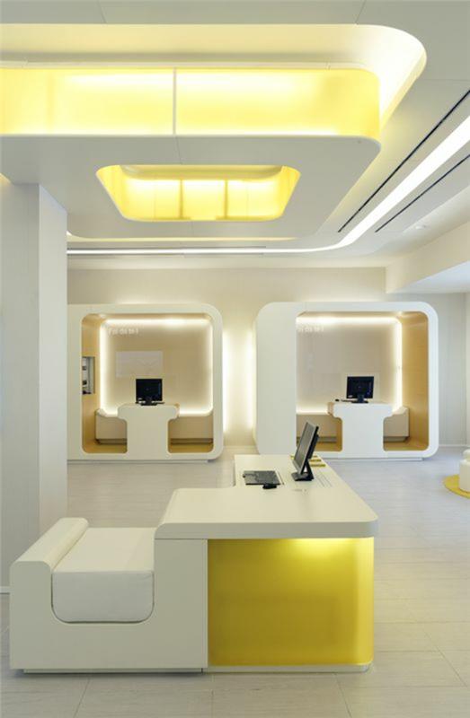 Suunnittelija toimistokalusteet ergonominen moderni kokonaisuus keltainen