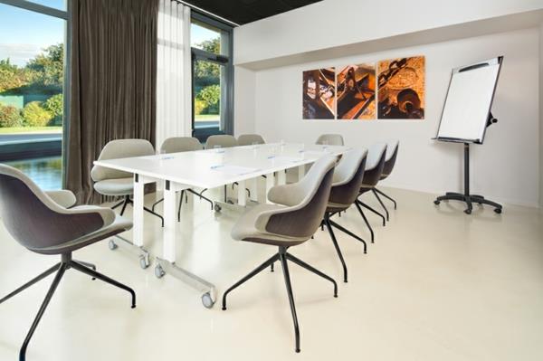 Nojatuoli ergonomisesti kaunis moderni pöytäsuunnittelija