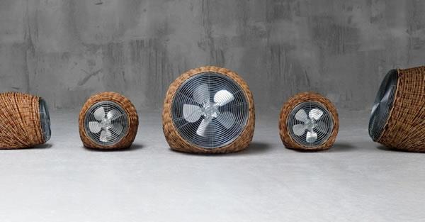 Suunnittelija Wind S Fan rottinkipintainen jäähdytystuuletin