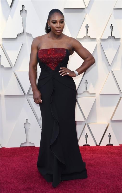 Parhaat asut Oscar -gaalassa 2019 Serena Williams musta pitkä mekko punainen hohto