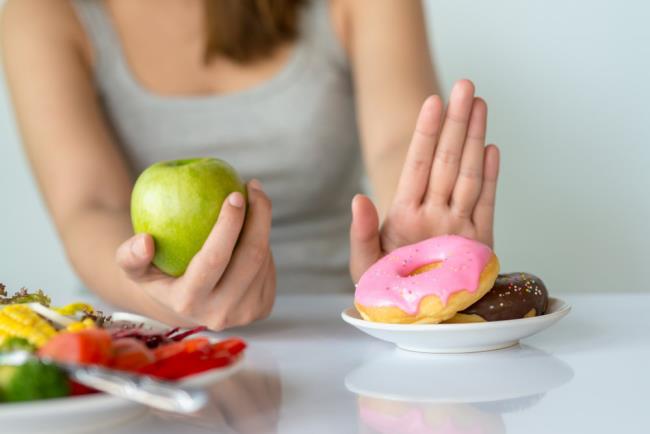 Ruokavaliosäännöt Omenan syöminen on terveellisempää kuin välipala jotain sokerista