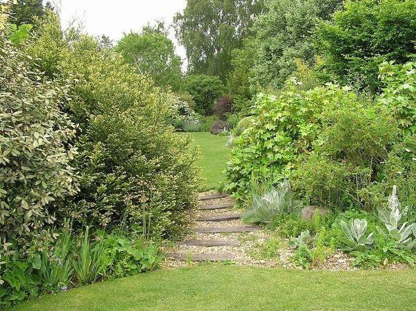 Pieni portaikko - luo luonnollinen puutarha