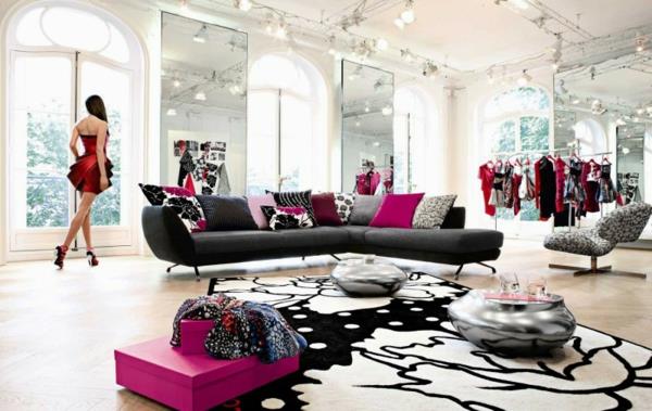 Sisustusesimerkkejä olohuoneen sohvalle musta vaaleanpunainen matto