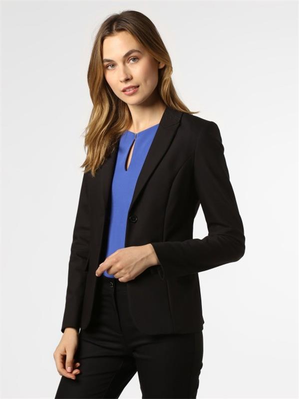 Tyylikkäät ja tyylikkäät bleiserit naisille - siinä on väliä! musta puku, jossa on sininen paita toimistoon