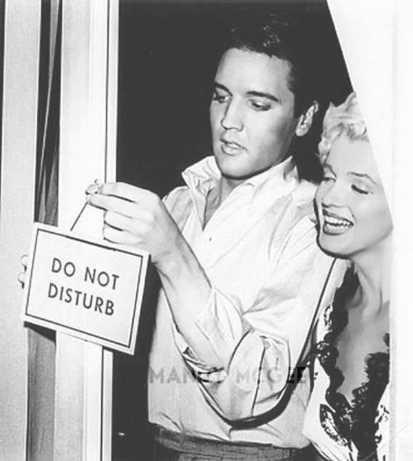 Elvis Presley esitti marilyn monroen