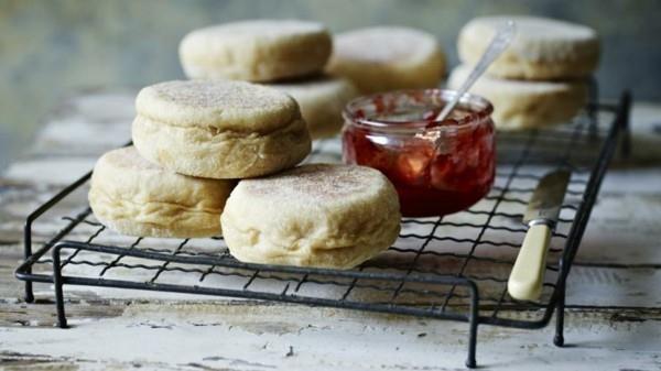 Englantilaiset muffinit leipovat terveellisiä aamiaisideoita itse