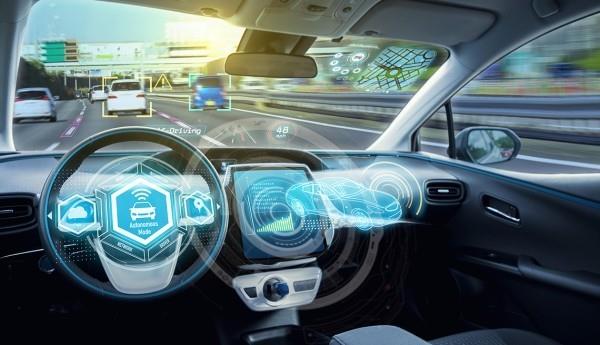 Ensimmäiset itseohjautuvat autot tulevat markkinoille vuonna 2019. Futurismi autoteollisuudessa