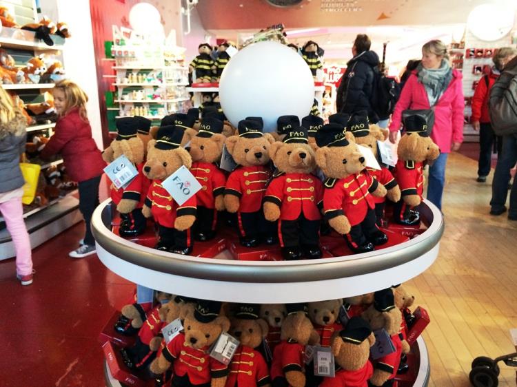 FAO Schwarz -lelujouluostokset New Yorkin joulu 2015 New Yorkissa