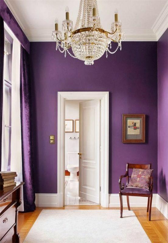 Värisuunnittelu olohuoneen väriideat elävät trendit 2015 violetit seinät