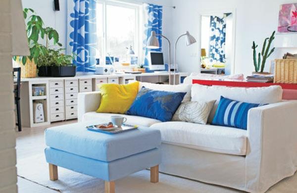 Väriideoita jakkara sininen sohva olohuone tuore kevät