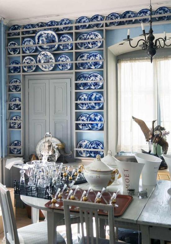 Väri parit katseenvangitsija hylly koristelevy sini-valkoinen kaunis retro design