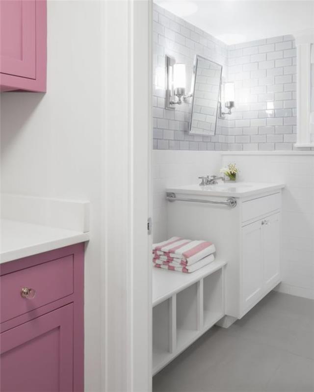 Feng Shui kylpyhuone vaaleanpunaiset kaapit huonekasvit